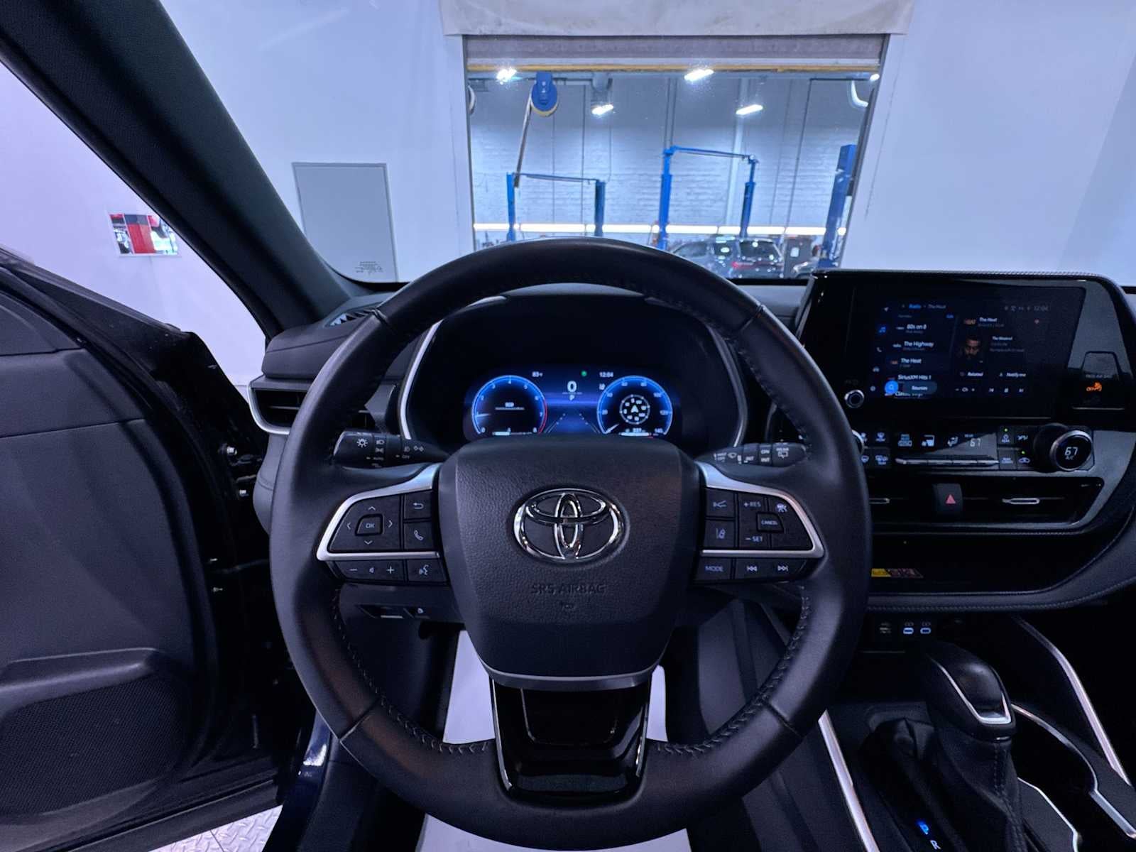 2025 Toyota Highlander XSE