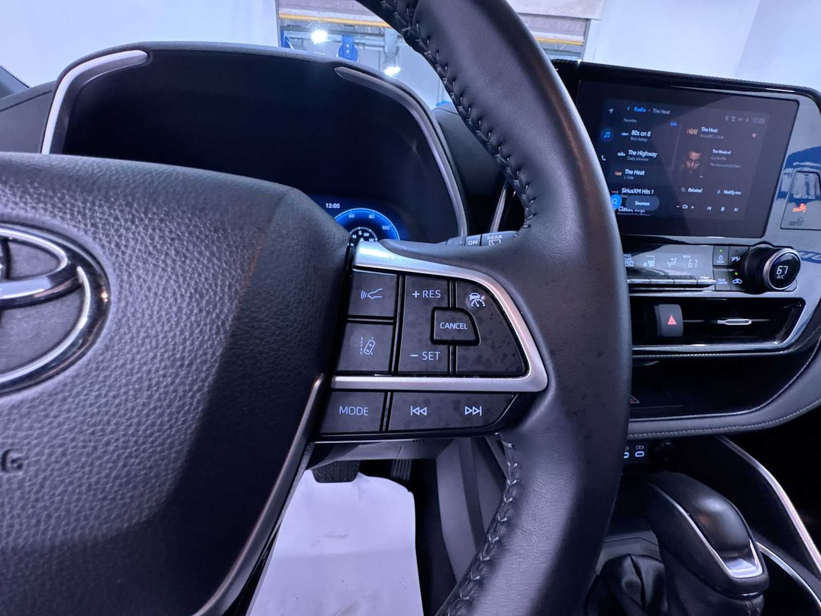 2025 Toyota Highlander XSE