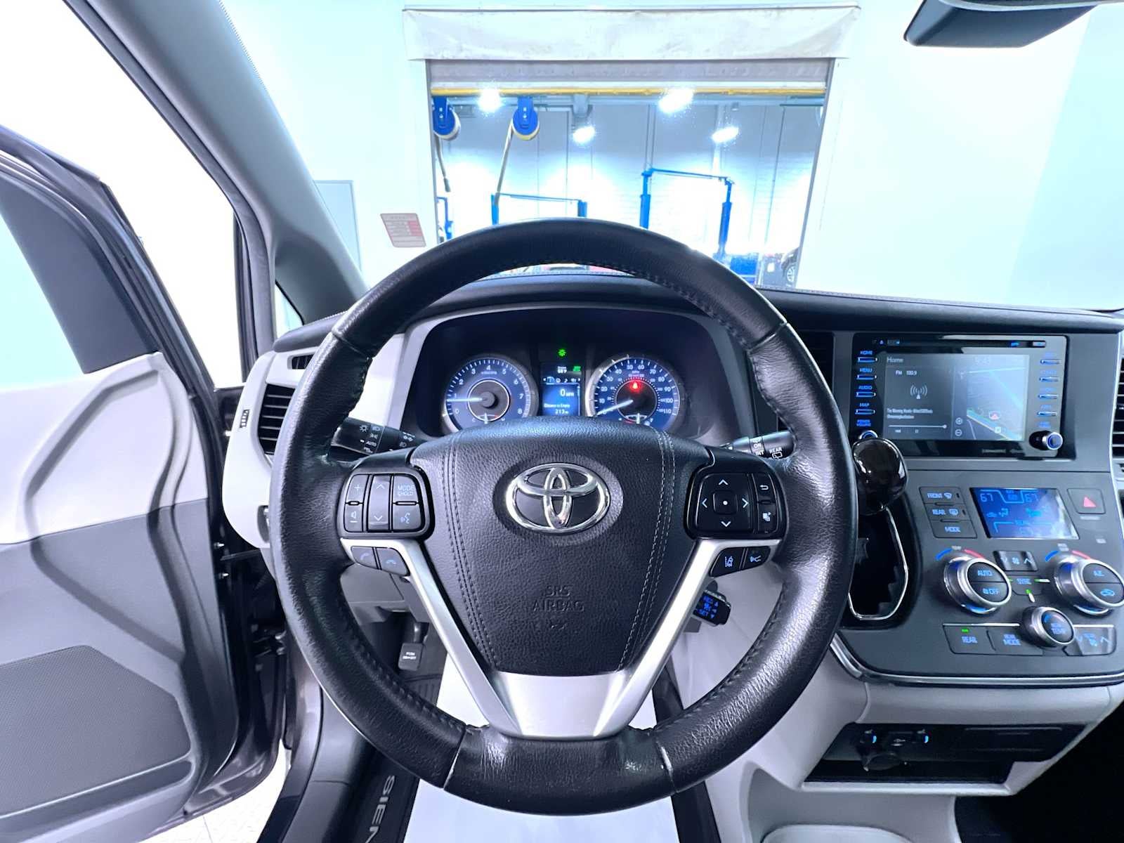 2019 Toyota Sienna XLE
