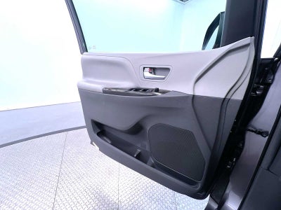 2019 Toyota Sienna XLE
