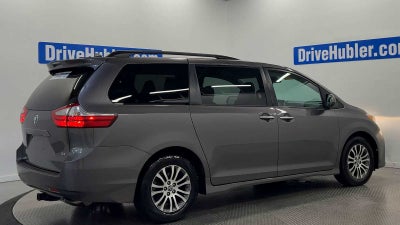 2019 Toyota Sienna XLE