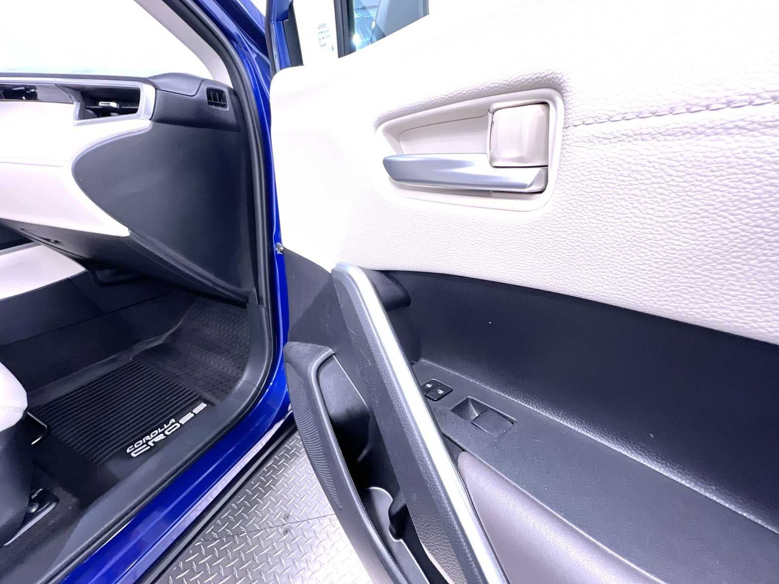 2022 Toyota Corolla Cross XLE