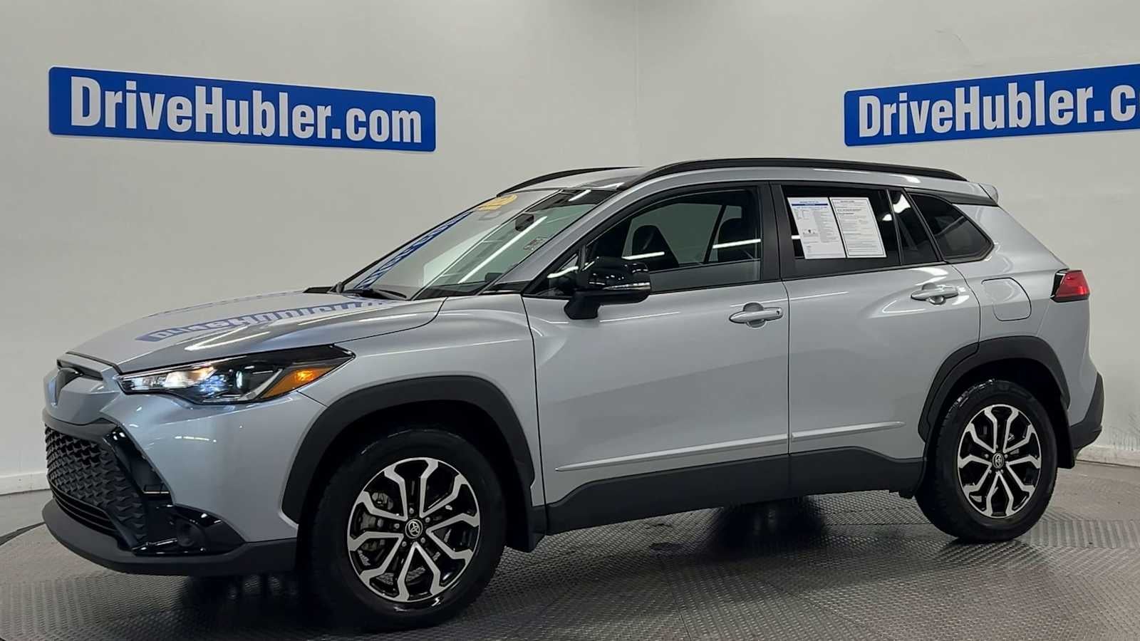 2025 Toyota Corolla Cross Hybrid SE