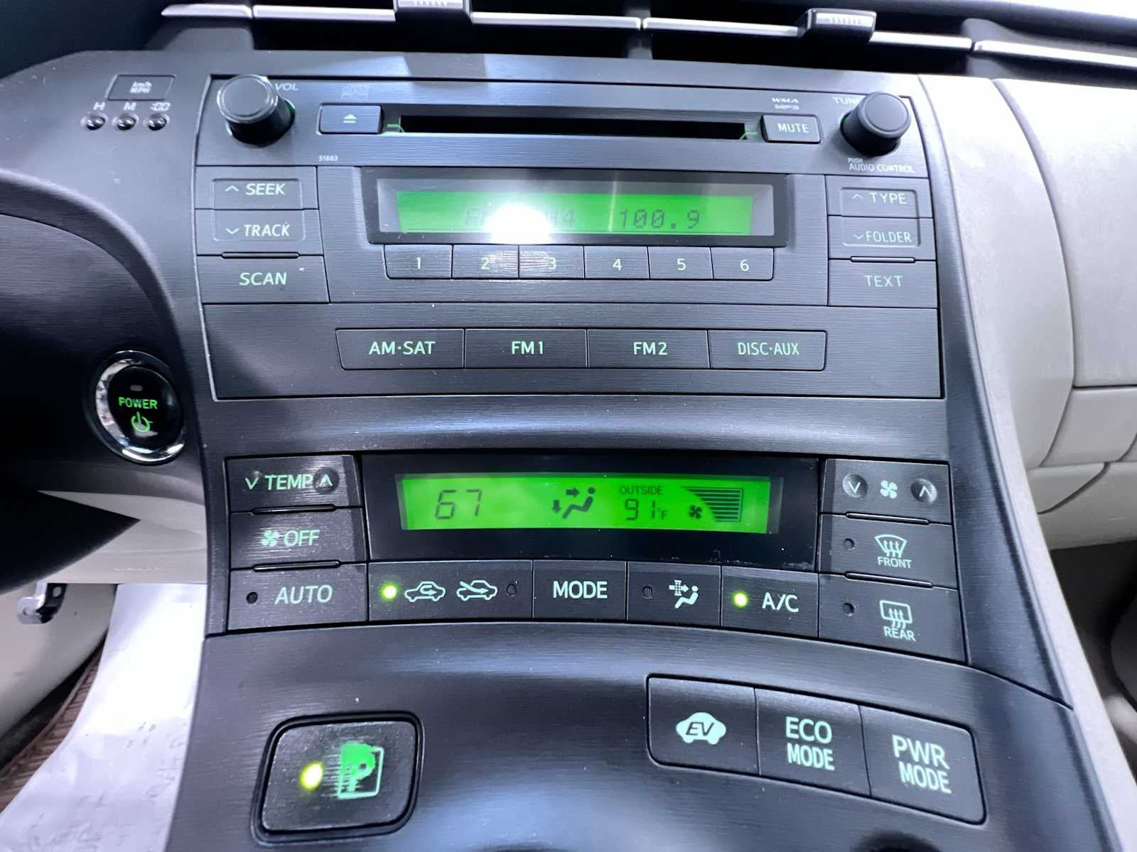 2010 Toyota Prius II