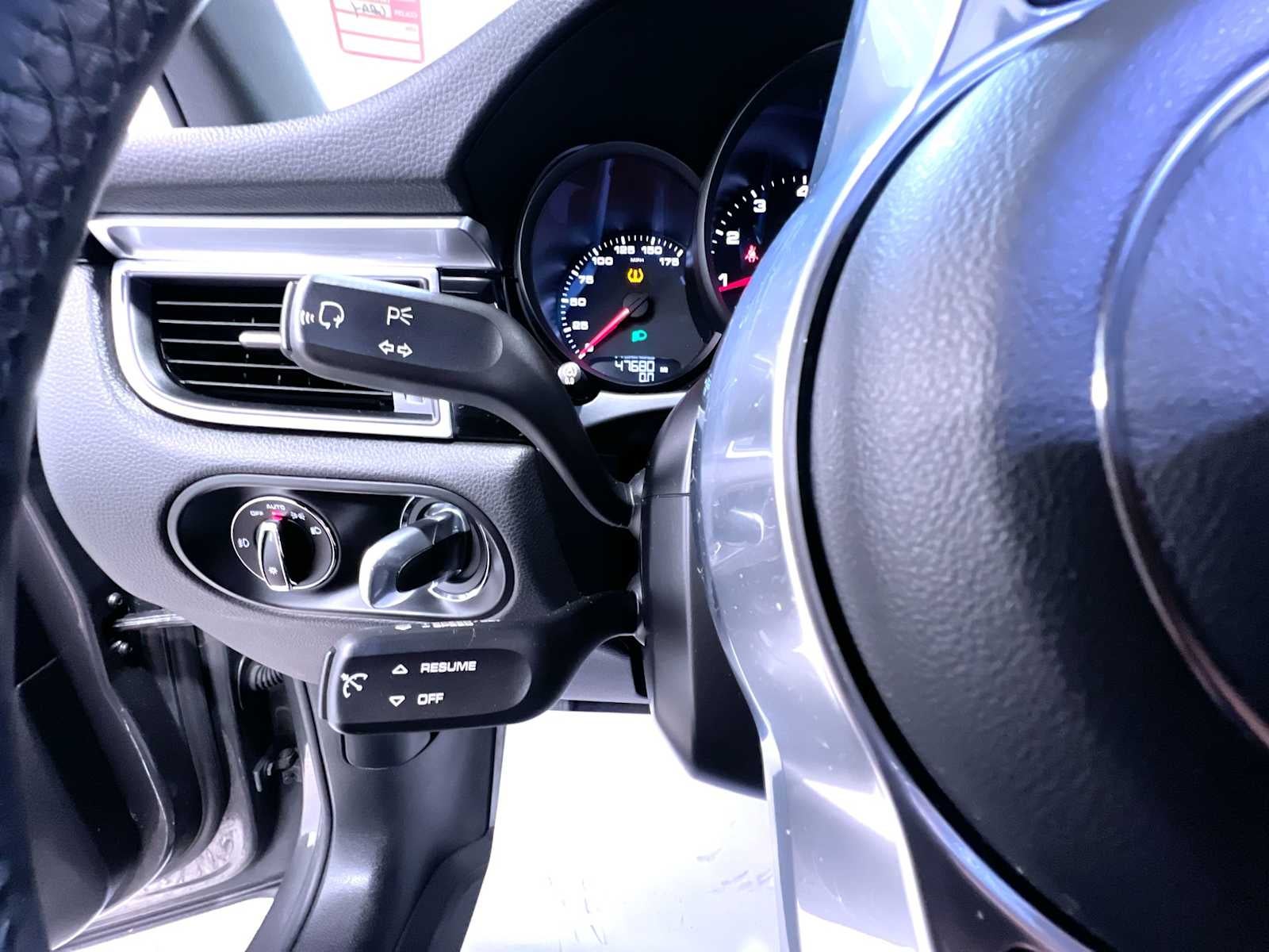 2018 Porsche Macan AWD