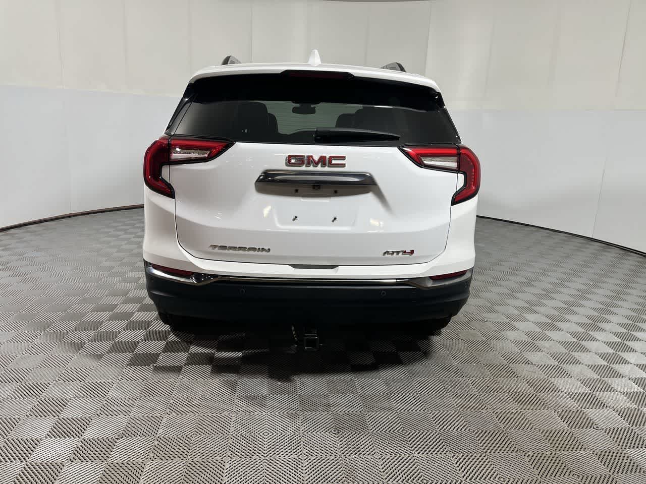 2024 GMC Terrain AT4