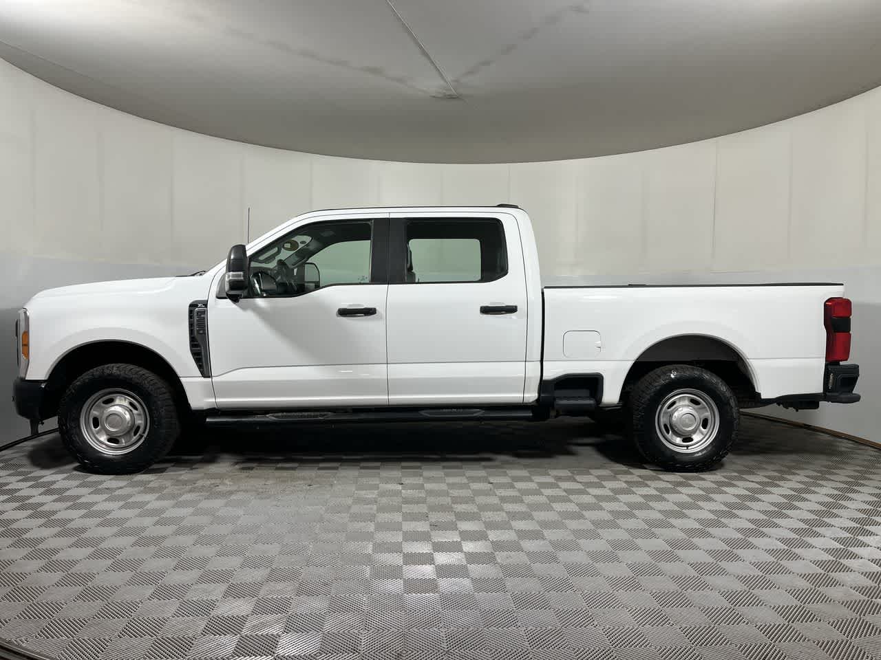 2023 Ford Super Duty F-250 Pickup XL