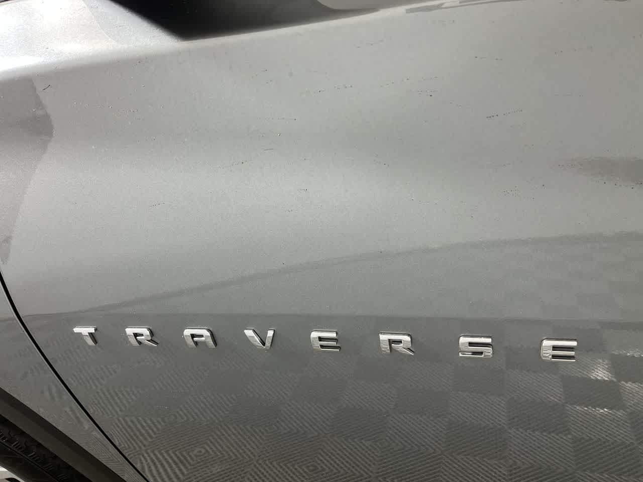 2023 Chevrolet Traverse LS