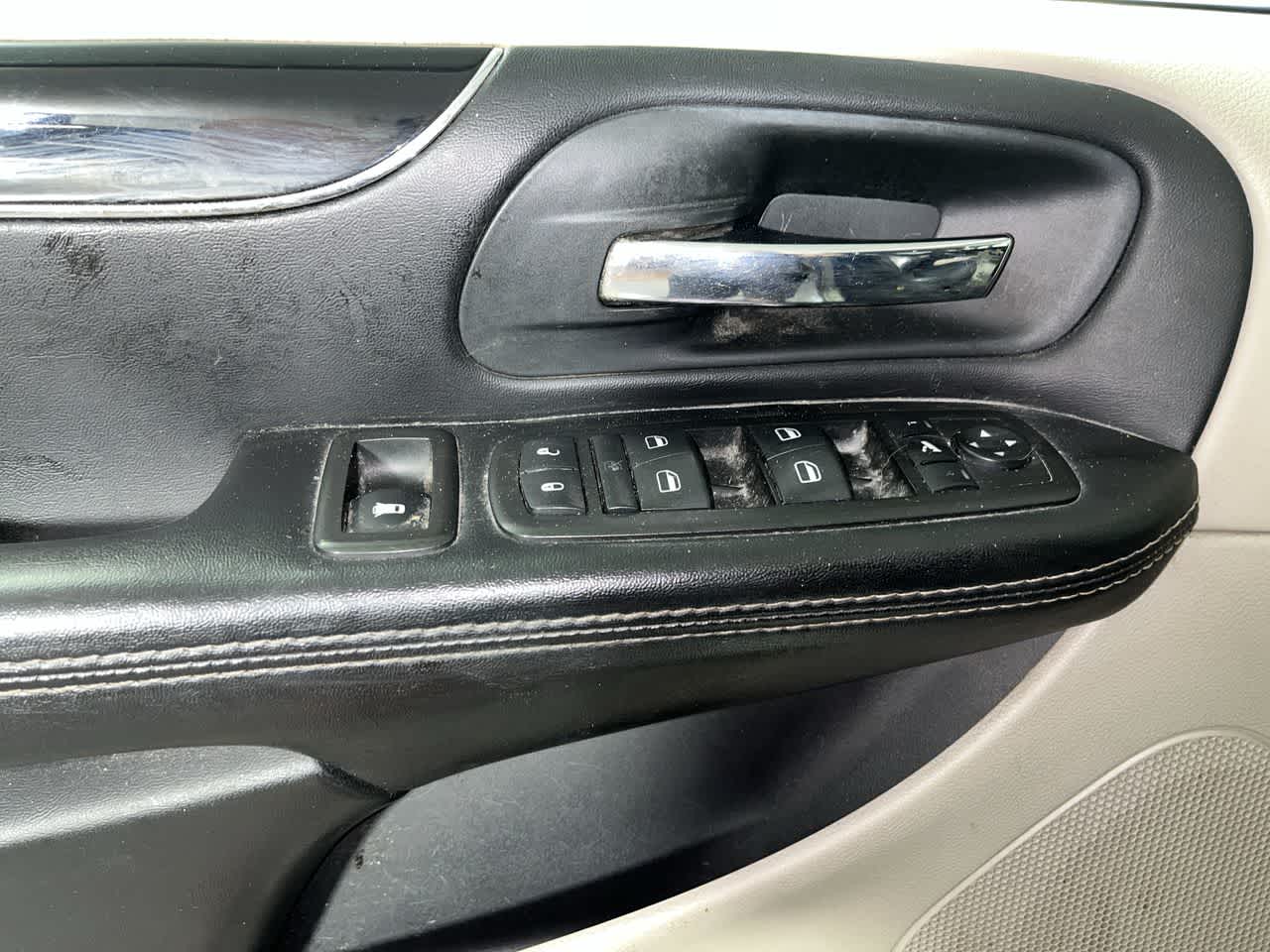 2014 Chrysler Town & Country Touring-L 30th Anniversary