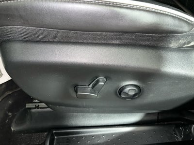 2024 Chrysler Pacifica Hybrid Premium S Appearance Pkg