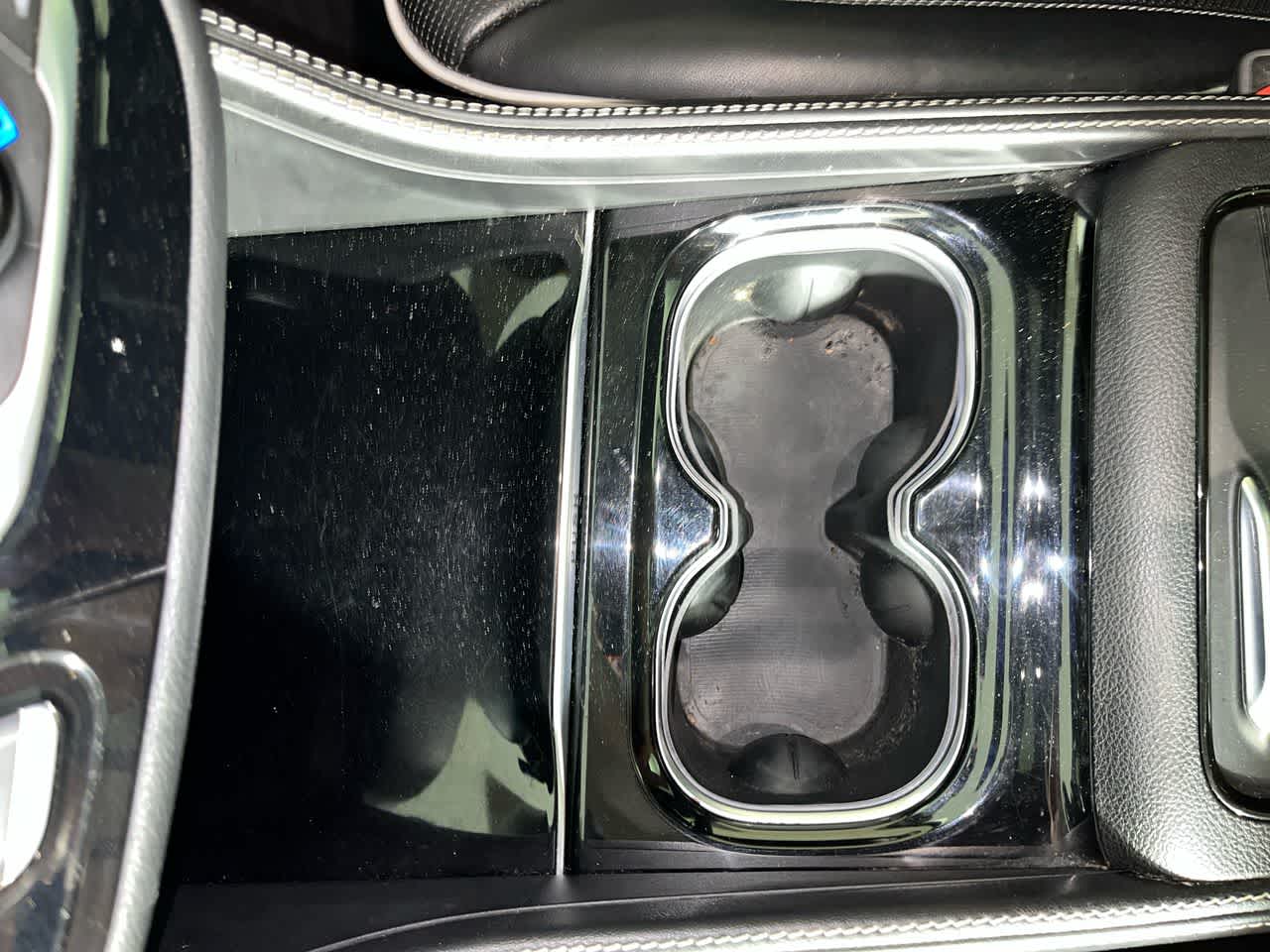 2024 Chrysler Pacifica Hybrid Premium S Appearance Pkg