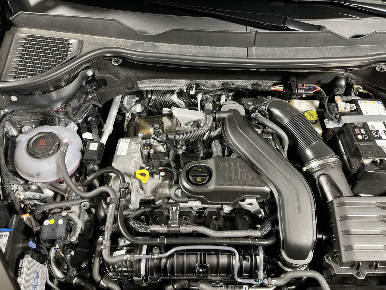 2025 Volkswagen Taos SE