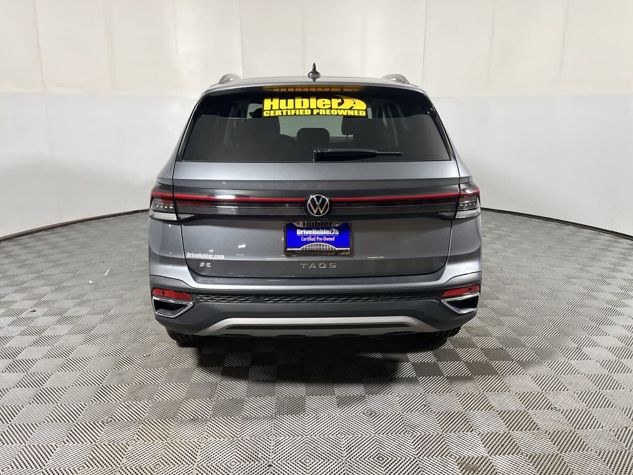 2025 Volkswagen Taos SE