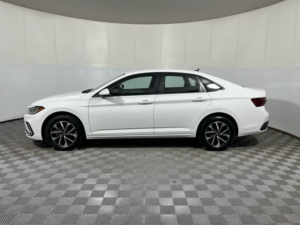 2025 Volkswagen Jetta S