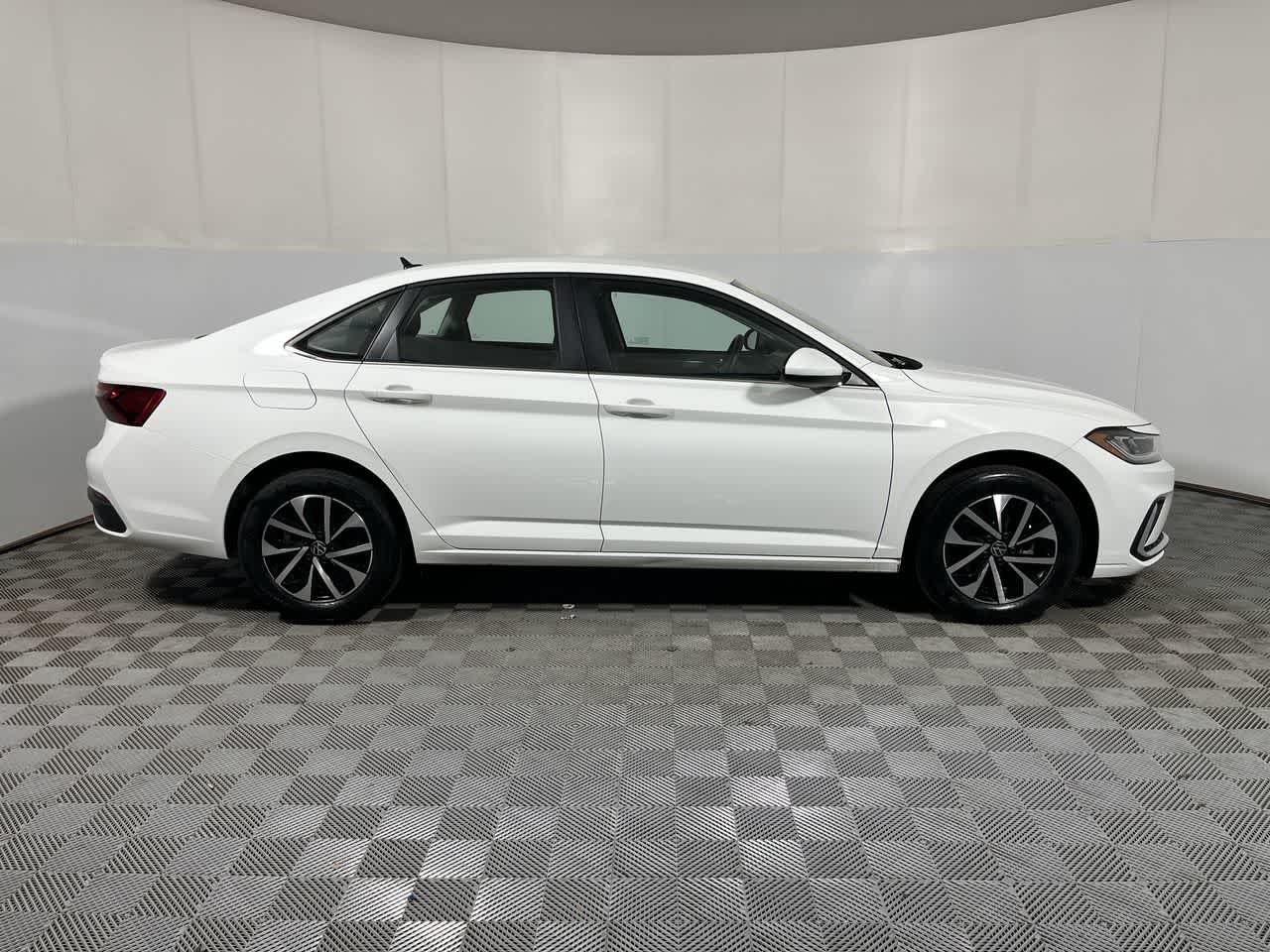 2025 Volkswagen Jetta S