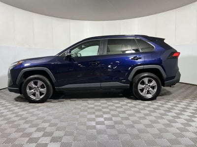 2022 Toyota RAV4 Hybrid XLE