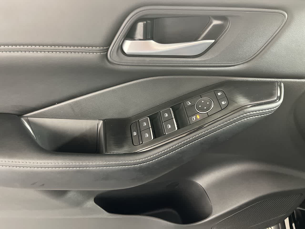 2026 Nissan Rogue SL