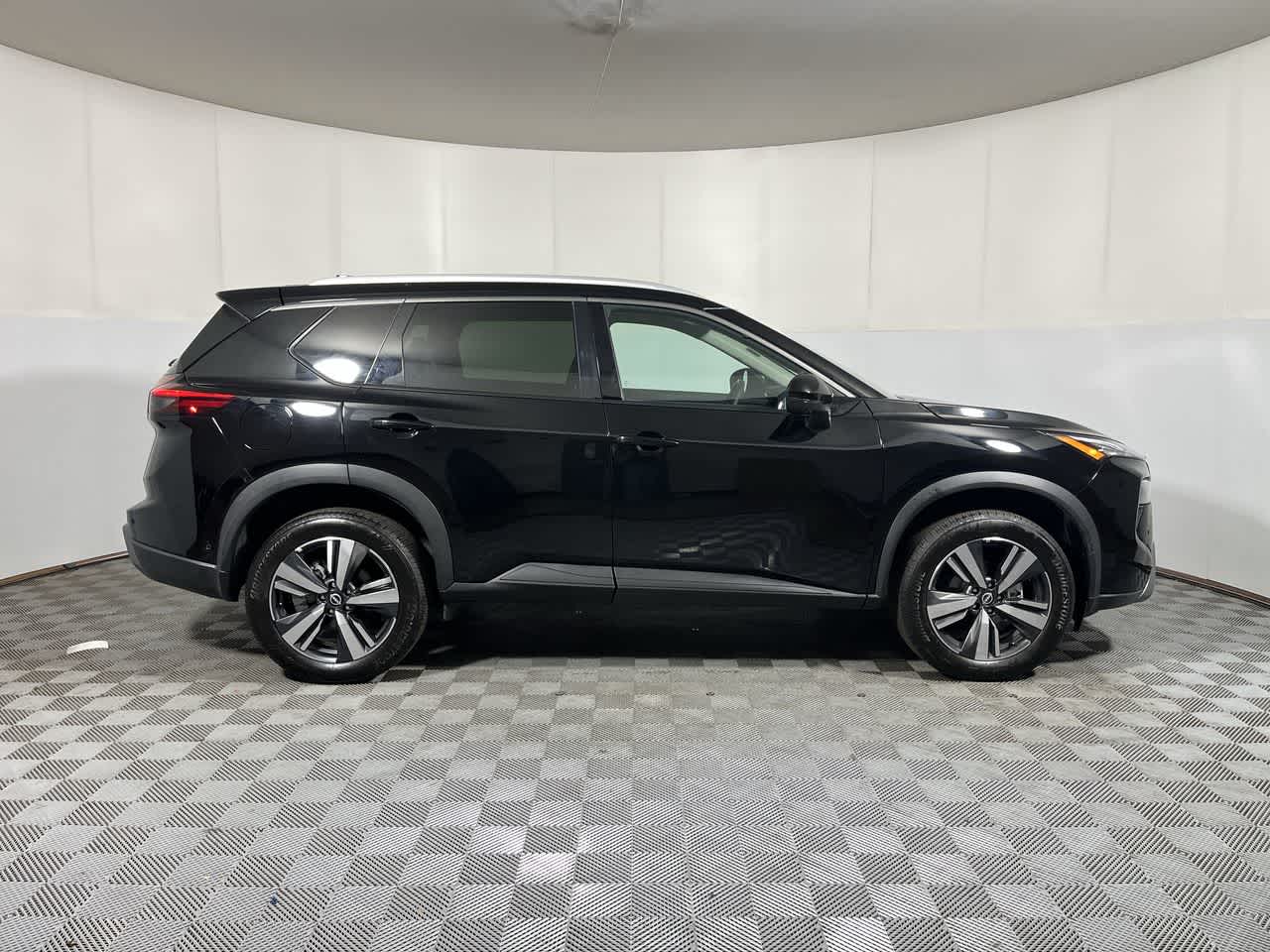 2026 Nissan Rogue SL