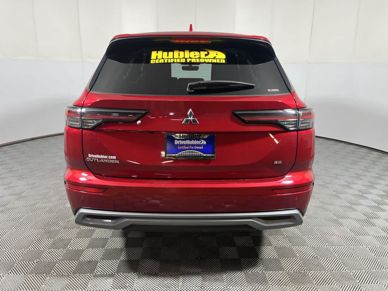 2025 Mitsubishi Outlander SE