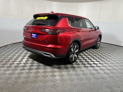 2025 Mitsubishi Outlander SE