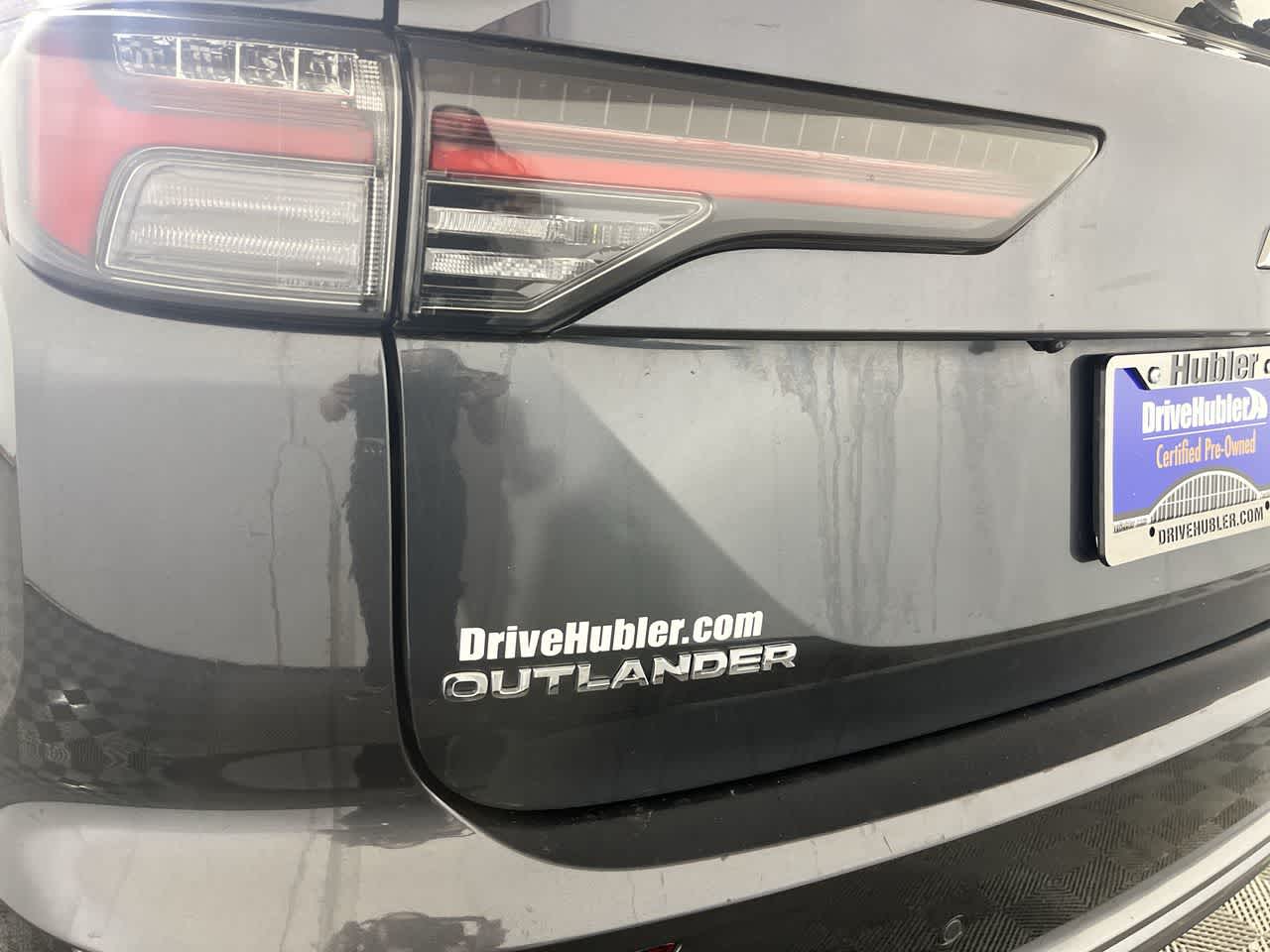 2025 Mitsubishi Outlander SE