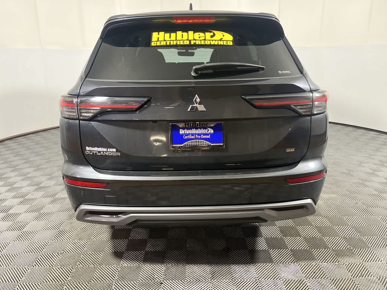 2025 Mitsubishi Outlander SE