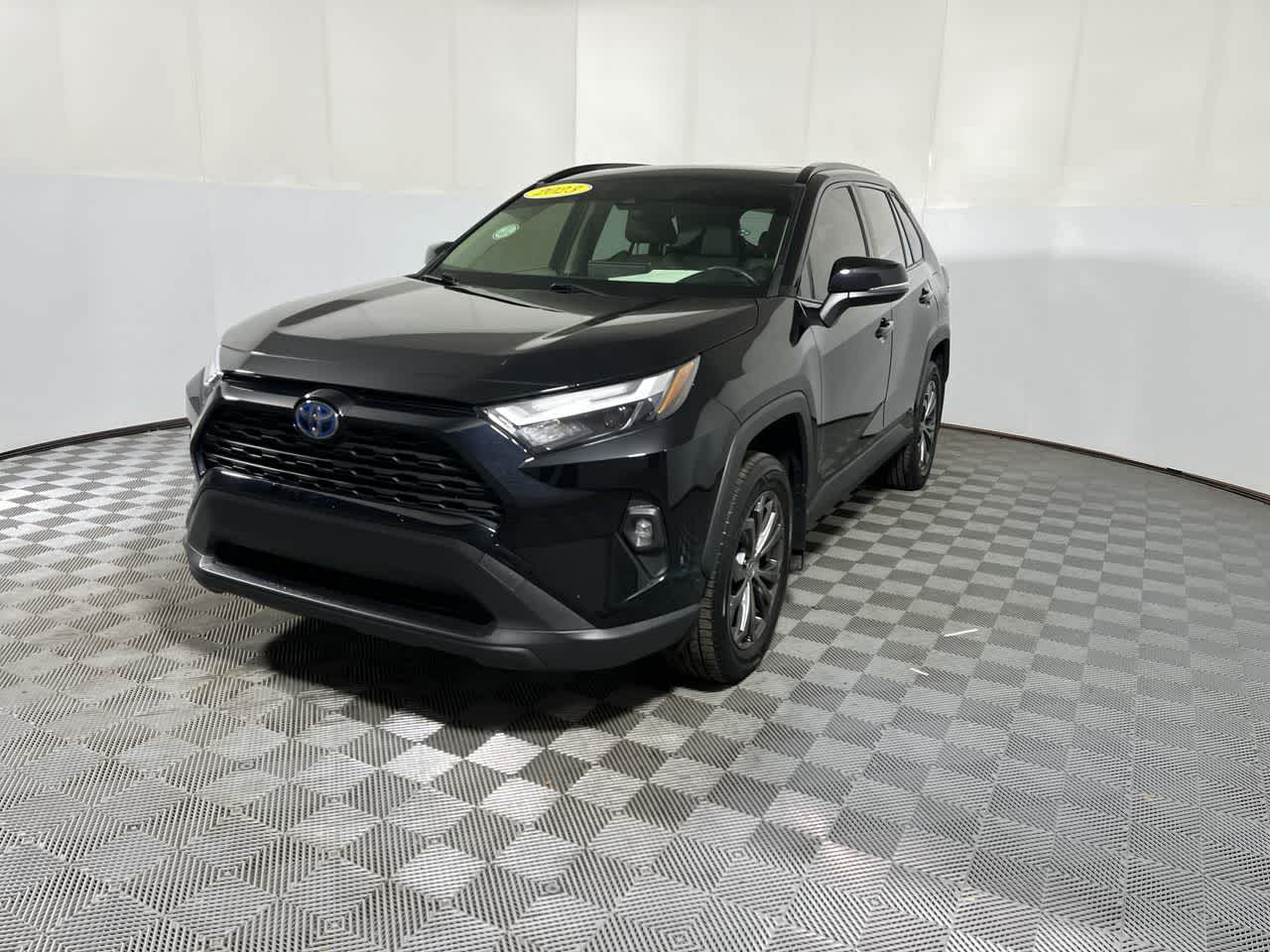 2023 Toyota RAV4 Hybrid XLE Premium