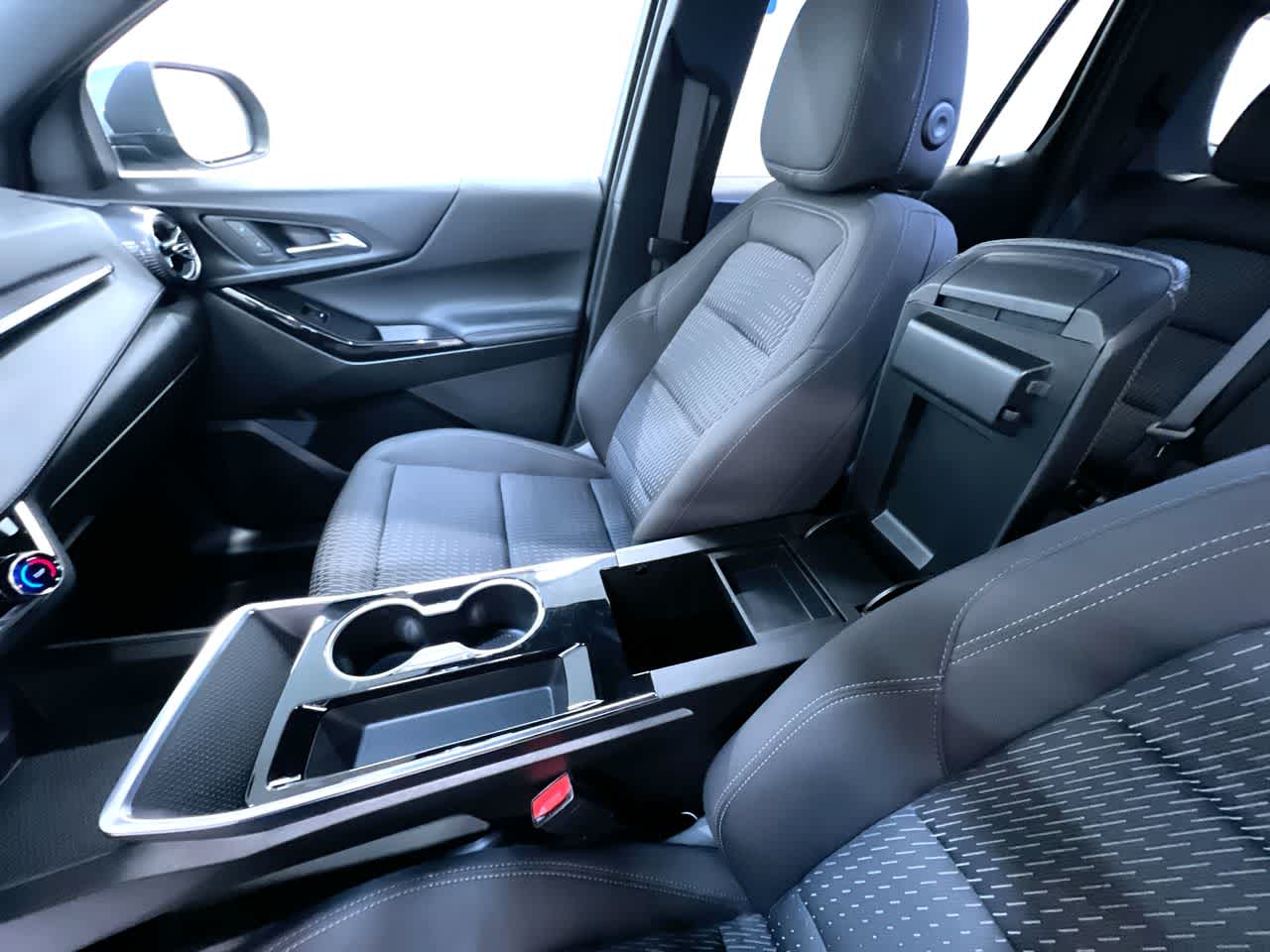 2025 Chevrolet Equinox FWD LT