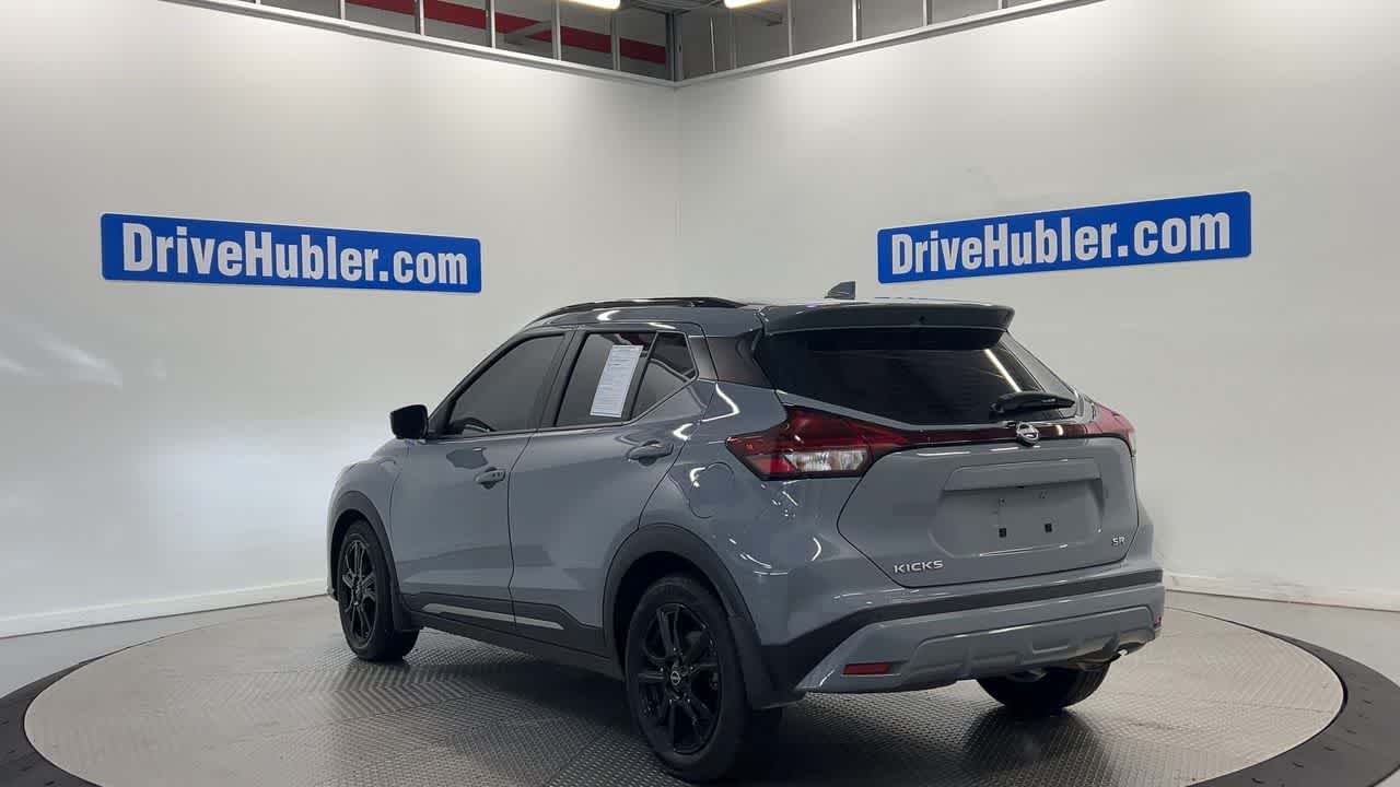 2023 Nissan Kicks SR