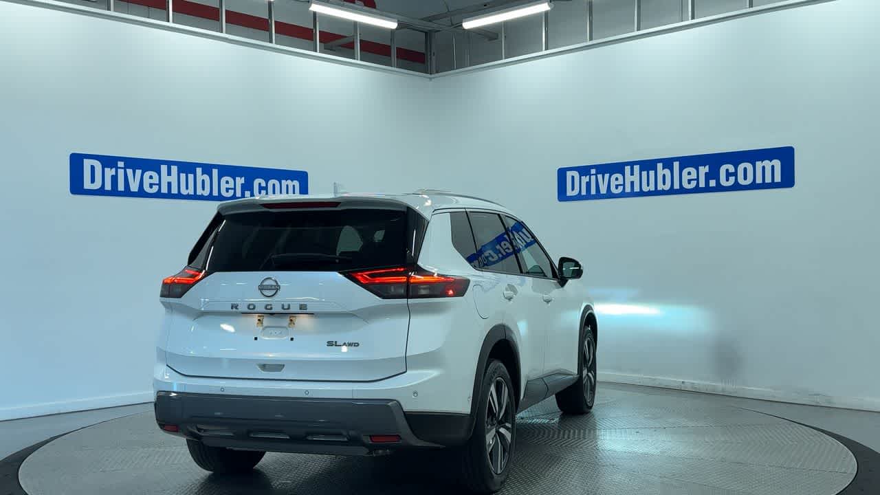 2024 Nissan Rogue SL