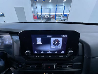 2025 Nissan Pathfinder S