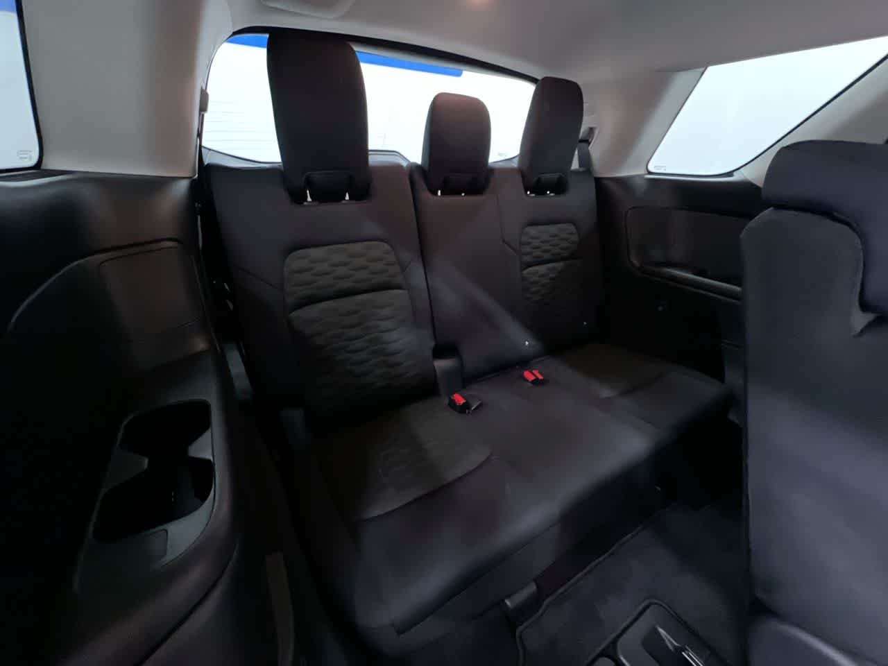 2025 Nissan Pathfinder S
