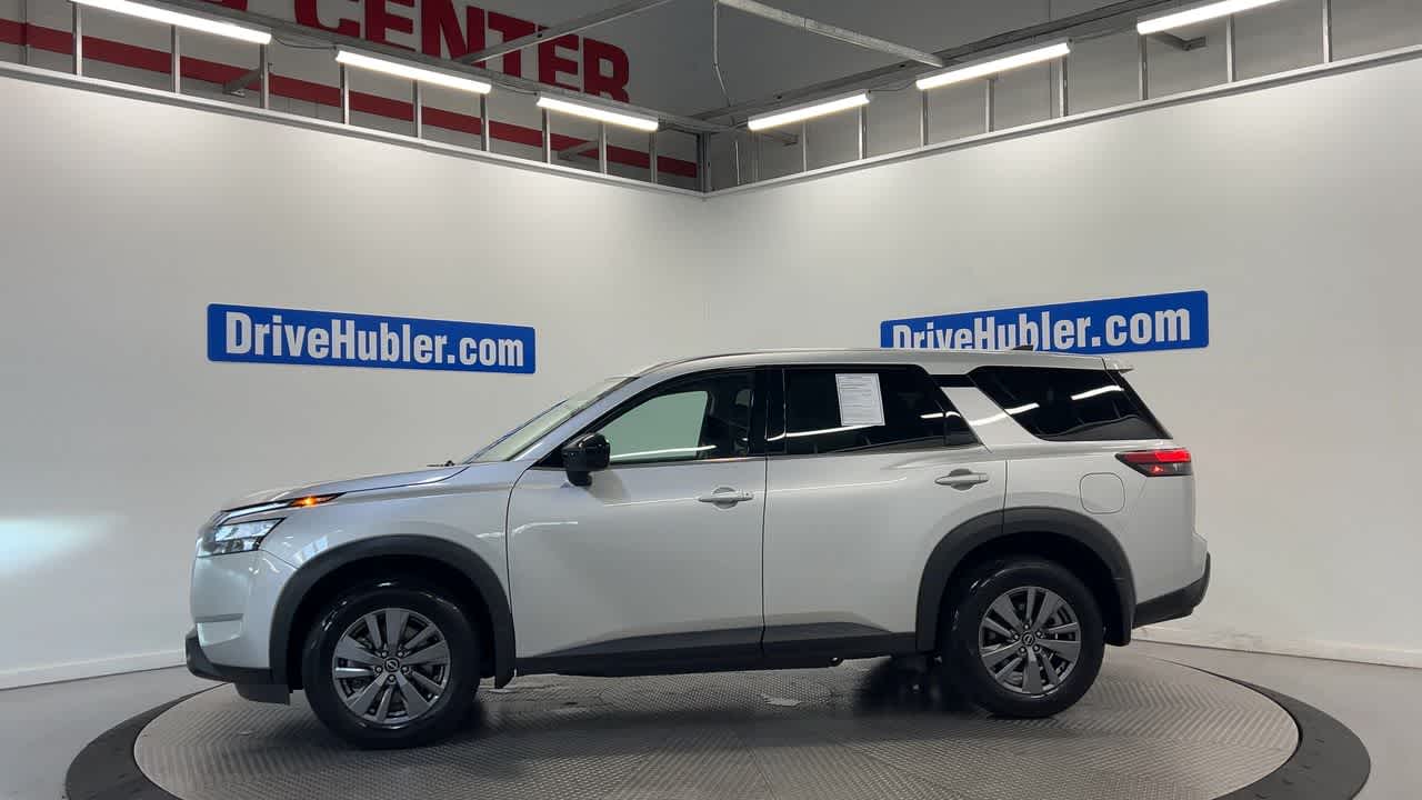 2025 Nissan Pathfinder S